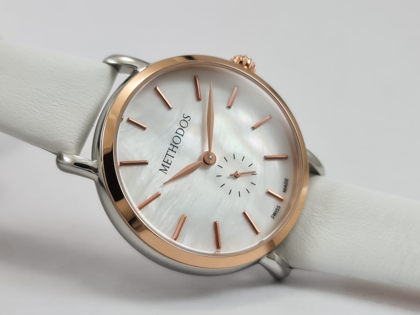 Methodos Lady Pearl – Steel-Rosé – Pearlescent White Dial – White Leather