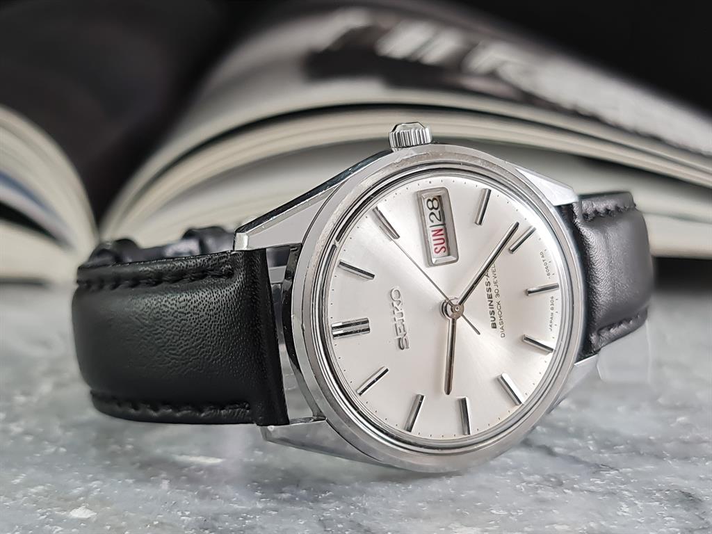 Seiko Seikomatic Business-A 8306-8020 - 35MM - 30 Jewels - Silver Grey Dial - 1967